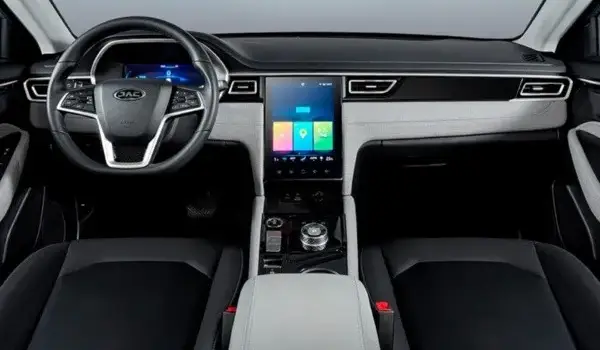 خودرو برقی بخریم یا بنزینی؟ بررسی تفاوت خودرو برقی و بنزینی